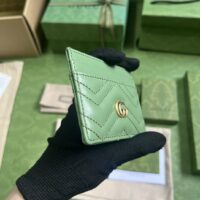 Gucci Unisex GG Marmont Matelassé Card Case Sage Green Chevron Leather (1)