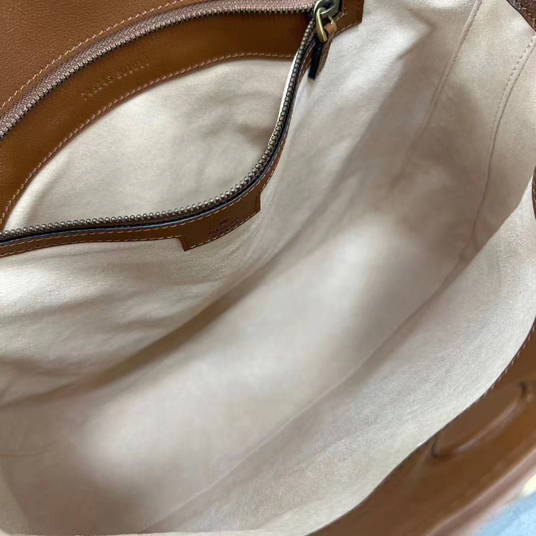 Gucci Women Diana Medium Shoulder Bag Cuir Leather Double G (10)