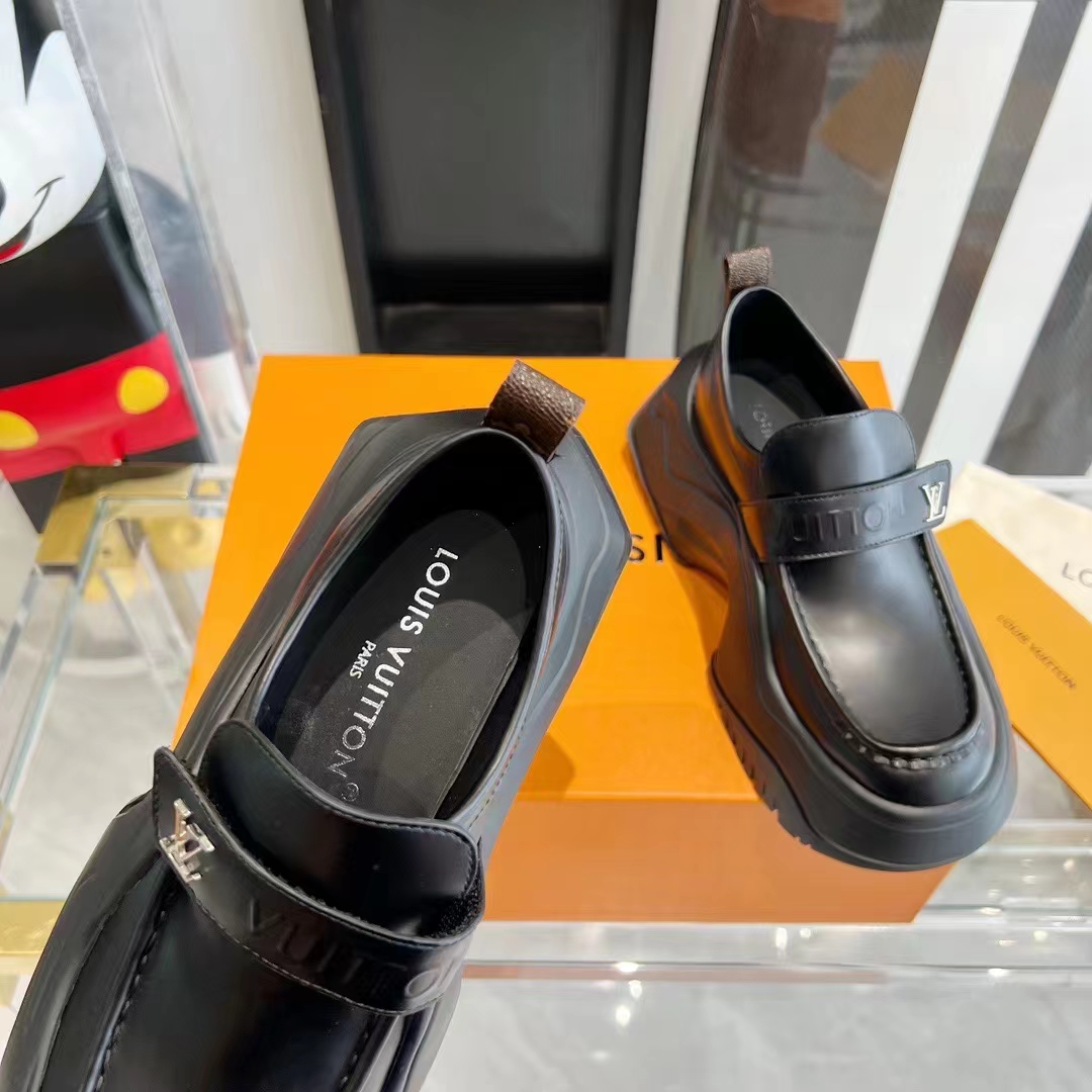 Louis Vuitton Unisex LV Archlight 2.0 Platform Loafer Black Glazed Calf Leather (4)