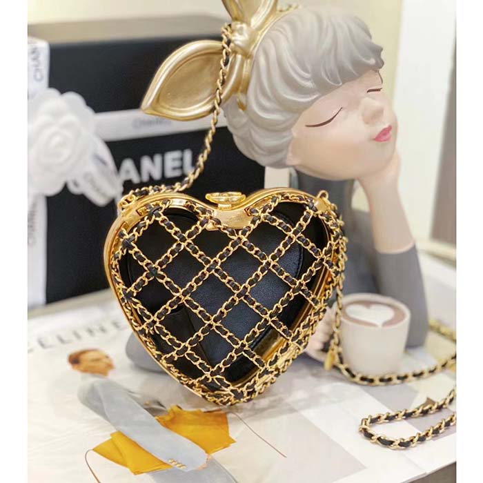 Chanel Women CC Heart Minaudiere Lambskin Gold-Tone Metal Black (5)