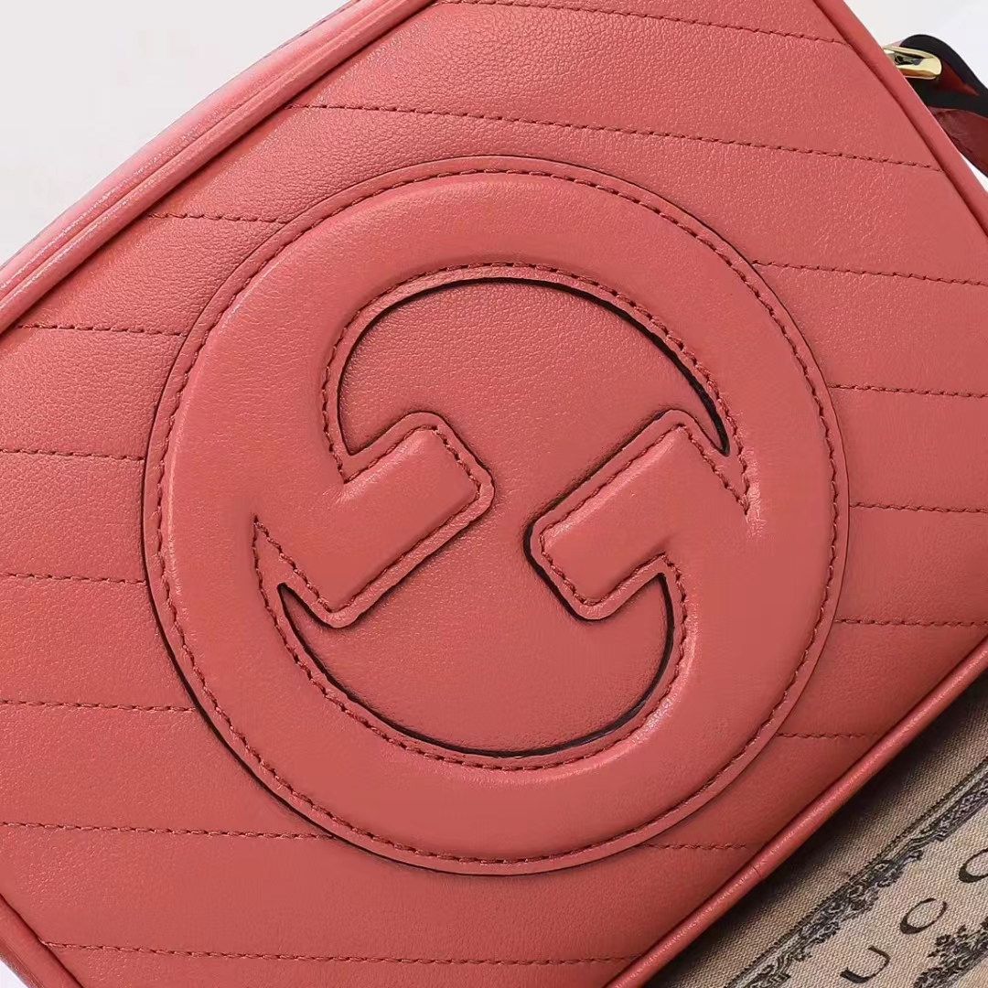 Gucci Women GG Blondie Small Shoulder Bag Pink Leather Zipper Closure (2)