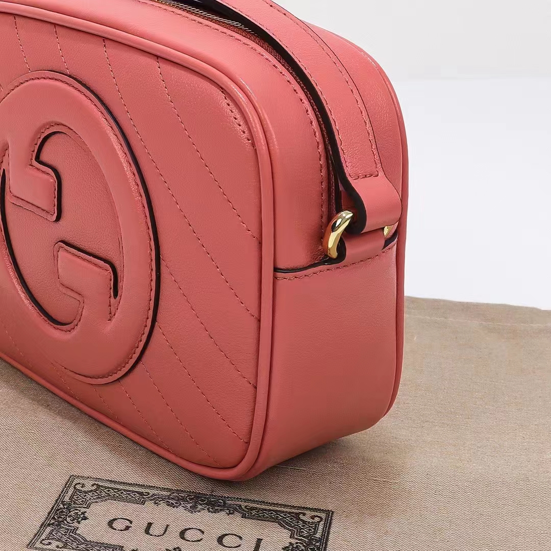 Gucci Women GG Blondie Small Shoulder Bag Pink Leather Zipper Closure (9)