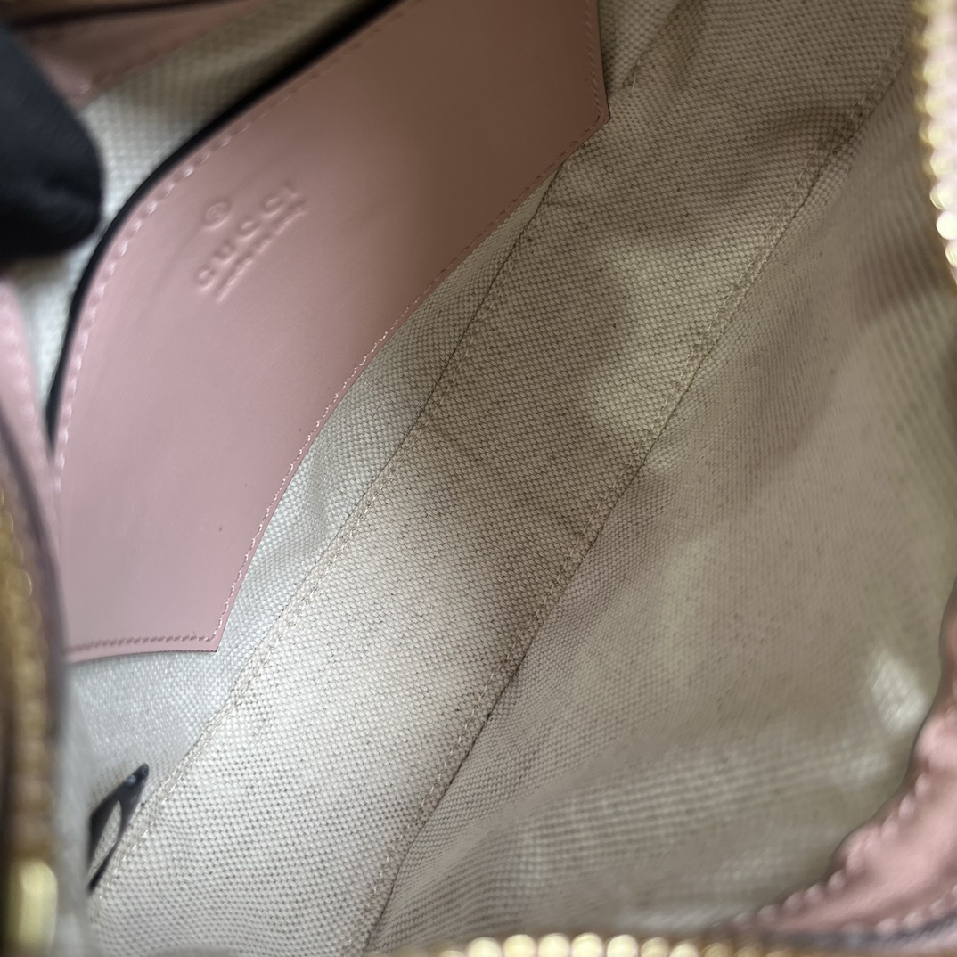 Gucci Women GG Matelassé Mini Bag Light Pink GG Matelassé Leather Double G (3)