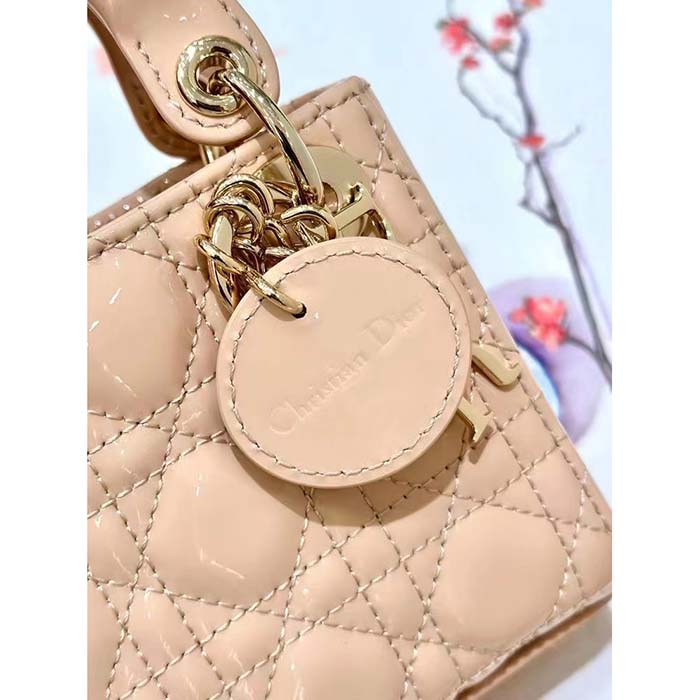 Dior Women CD Mini Lady Dior Bag Aesthetic Beige Patent Cannage Lambskin (6)