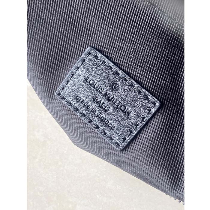 Louis Vuitton LV Unisex Comet Backpack Black Borealis Calf Leather Cowhide Double Zip (12)