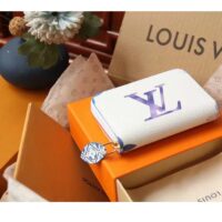 Louis Vuitton LV Unisex Zippy Coin Purse Blue Monogram Coated Canvas Zip Closure (7)