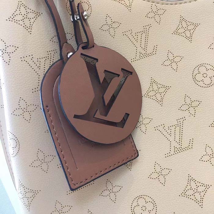 Louis Vuitton LV Women Carmel Hobo Bag Crème Beige Mahina Perforated Calf Leather (10)