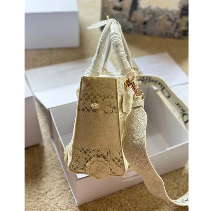 Dior Women CD Medium Lady D-Lite Bag Natural D-Lace Embroidery 3D Macramé Effect (10)