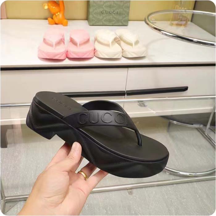 Gucci Women GG Thong Platform Slide Sandal Black Rubber Mid 5 CM Heel (11)