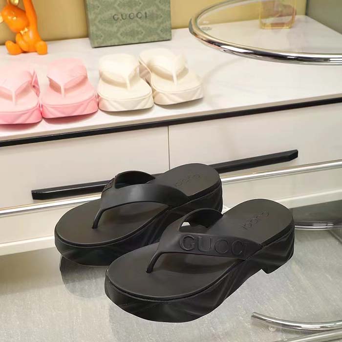 Gucci Women GG Thong Platform Slide Sandal Black Rubber Mid 5 CM Heel (4)