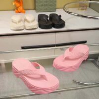 Gucci Women GG Thong Platform Slide Sandal Pink Rubber Mid 5 CM Heel (7)
