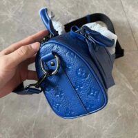 Louis Vuitton LV Unisex Keepall Bandoulière 25 Racing Blue Embossed Taurillon Monogram Cowhide Leather (8)