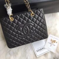 Chanel Women CC Shopping Bag Black Calfskin Leather Gold-Tone Metal