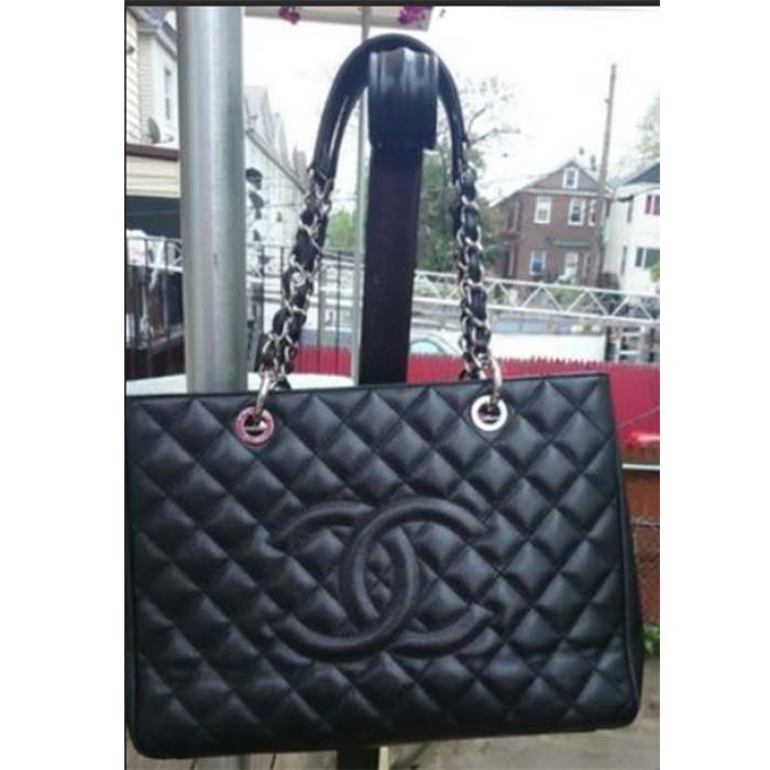 Chanel Women CC Shopping Bag Black Calfskin Leather Gold-Tone Metal (12)