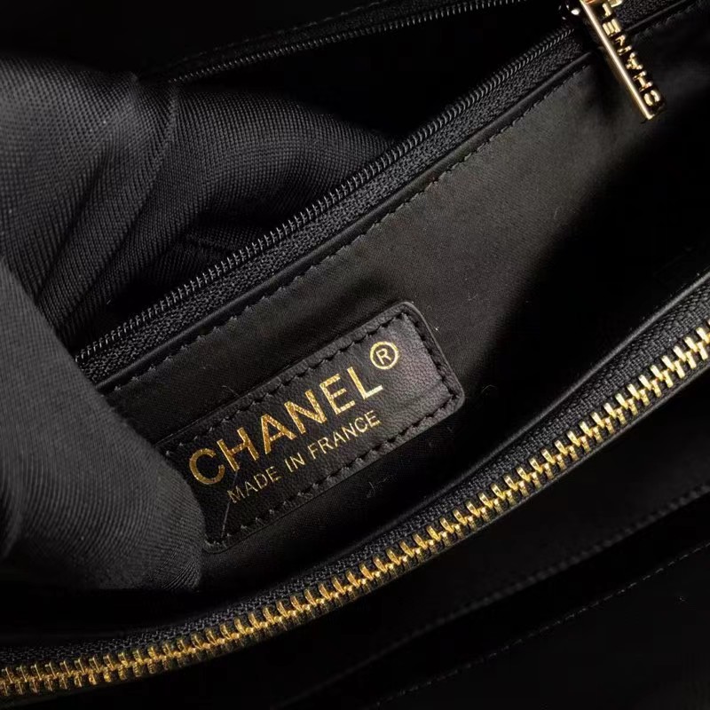 Chanel Women CC Shopping Bag Black Calfskin Leather Gold-Tone Metal (7)
