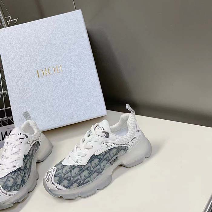Dior CD Unisex Dior Vibe Sneaker Gray Dior Oblique Technical Fabric Transparent Rubber (8)