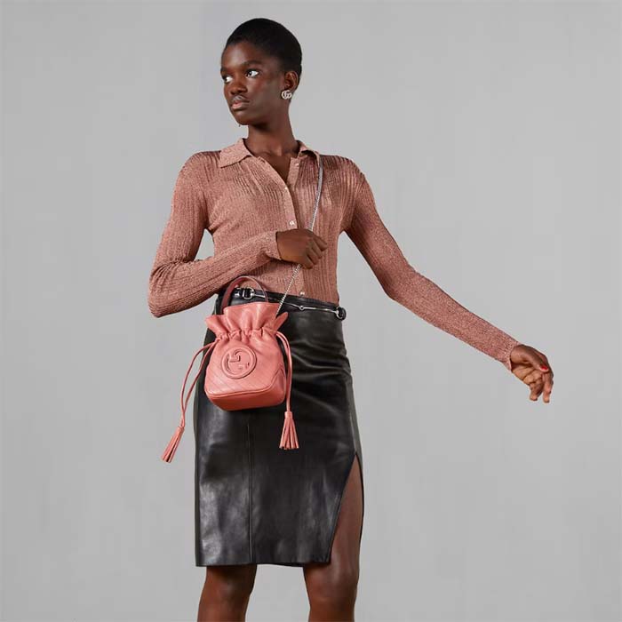 Gucci Unisex GG Blondie Mini Bucket Bag Pink Leather Round Interlocking G (7)