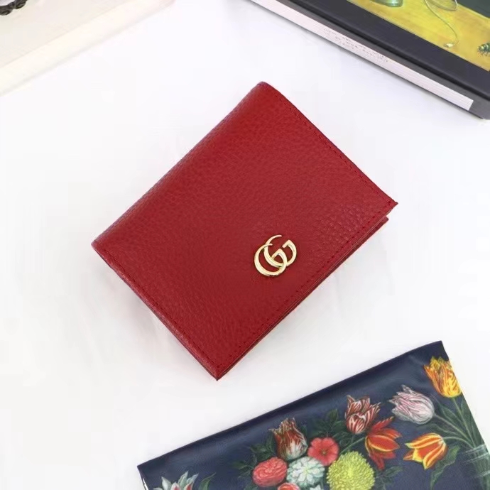 Gucci Unisex GG Leather Card Case Wallet Red Double G Snap Closure (2)
