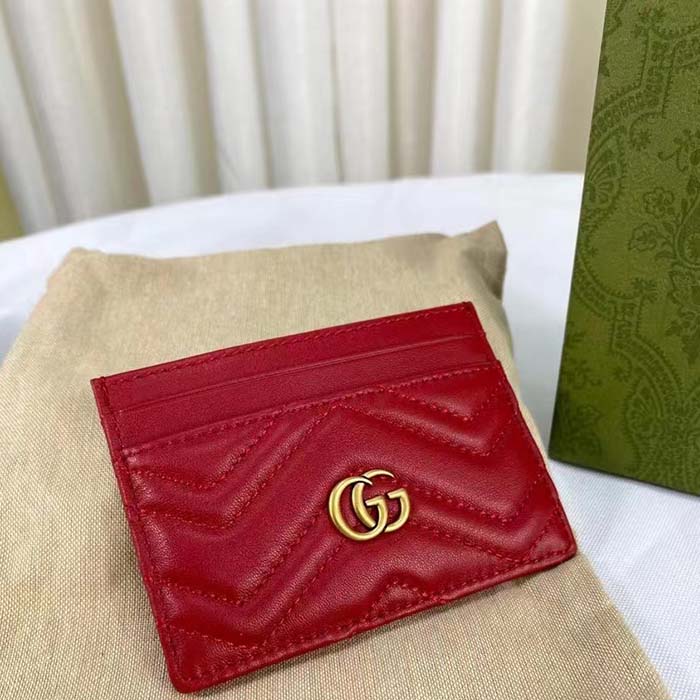 Gucci Unisex GG Marmont Matelassé Card Case Red Chevron Leather Double G (3)