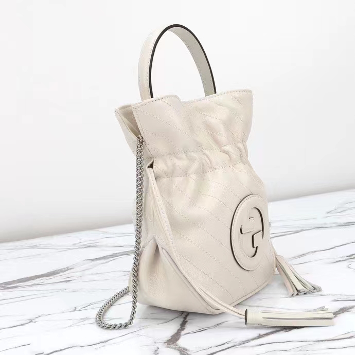 Gucci Women GG Blondie Mini Bucket Bag White Leather Round Interlocking G (4)