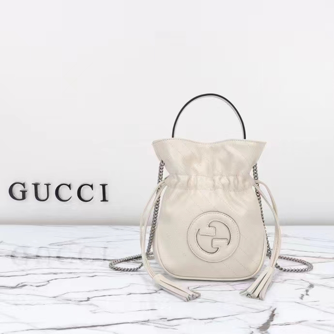 Gucci Women GG Blondie Mini Bucket Bag White Leather Round Interlocking G (6)
