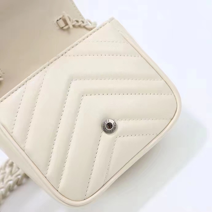 Gucci Women GG Marmont Matelassé Mini Shoulder Bag White Chevron Leather Double G (1)