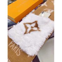 Louis Vuitton Unisex Cold Reykjavik Scarf Cashmere Mink Fur Beige Jacquard LV Initials Monogram Flowers (8)