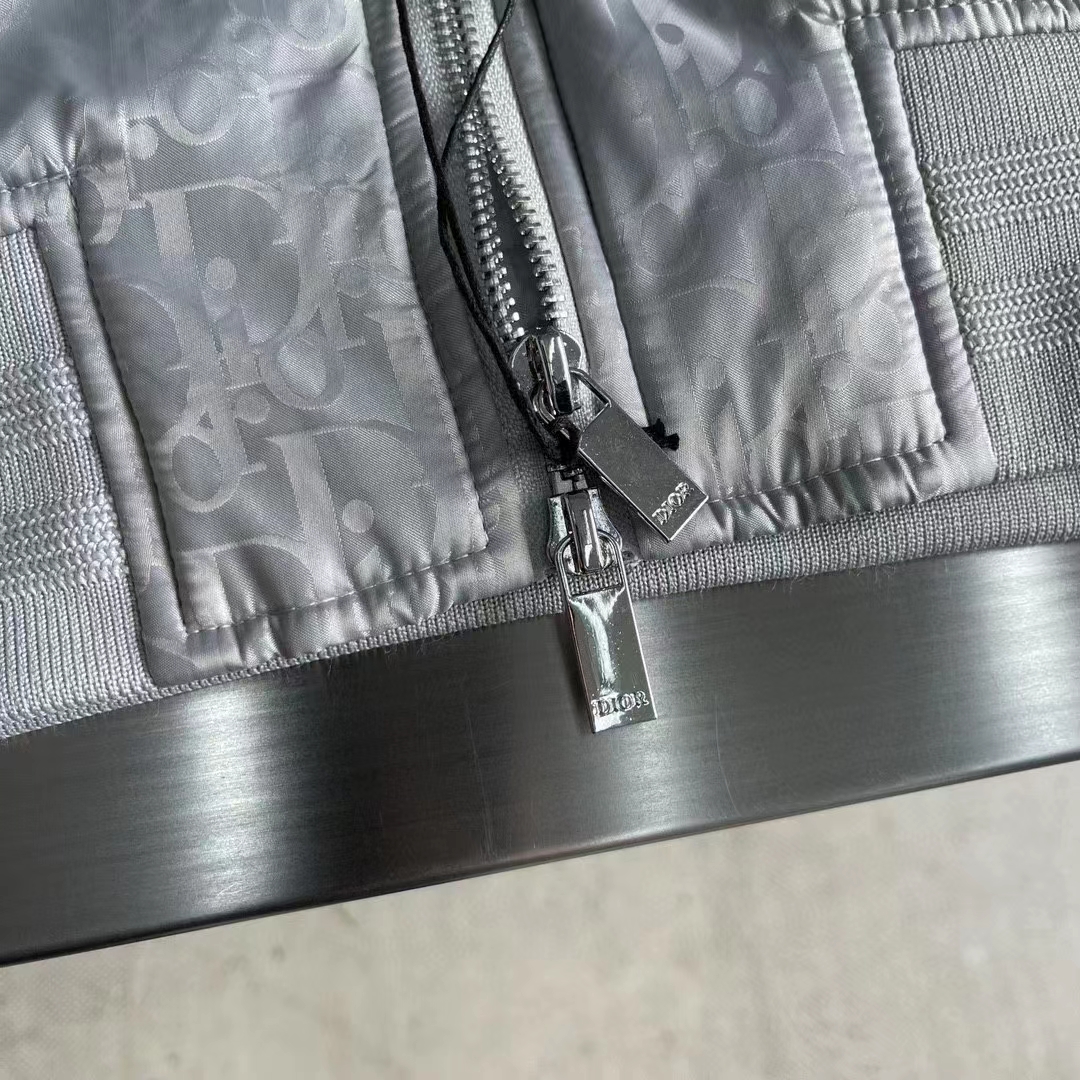 Dior Men CD Dior Oblique Bomber Jacket Gray Technical Fabric (7)