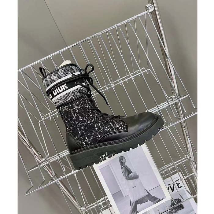Dior Women CD D-Major Ankle Boot Black Calfskin Black White Cannage Tweed (4)