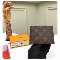 Louis Vuitton LV Unisex Multiple Wallet Coated Canvas Cowhide Leather Canvas Lining (4)