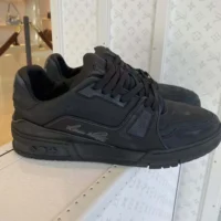Louis Vuitton Unisex LV Trainer Distressed Sneaker-Black 1ADEQS
