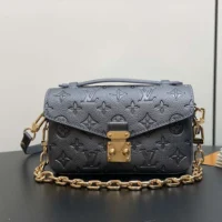 Louis Vuitton Women Pochette Métis East West M11998