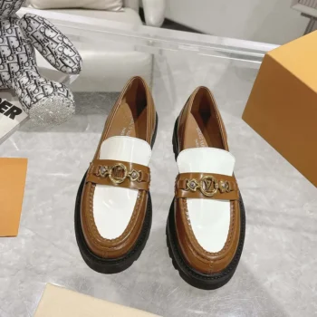 Louis Vuitton LV Women District Flat Loafer-Brown 1AGXLN