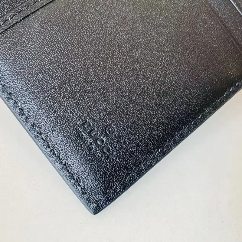 Gucci Women GG Emblem Bi Fold Card Case-Gray 821209FAD6M1000
