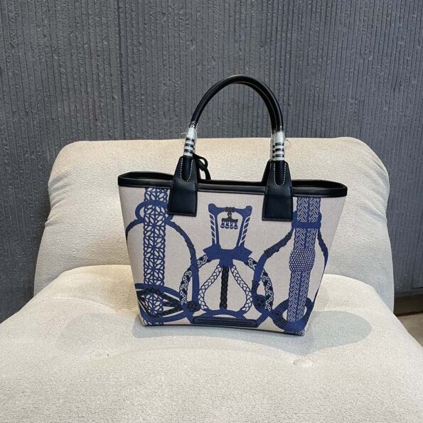 Hermes Unisex Steeple 25 Ecru Tote Bag-Blue H084312CKAB
