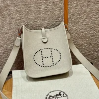Hermes Women Evelyne 16 Amazone in Clemence Leather-Beige