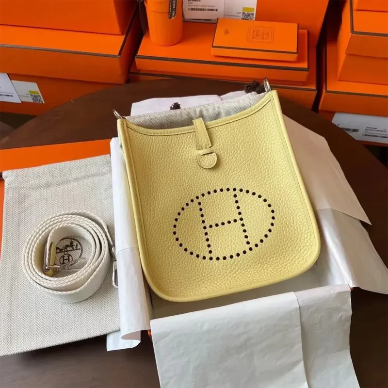 Hermes Women Evelyne 16 Amazone in Clemence Leather-Yellow