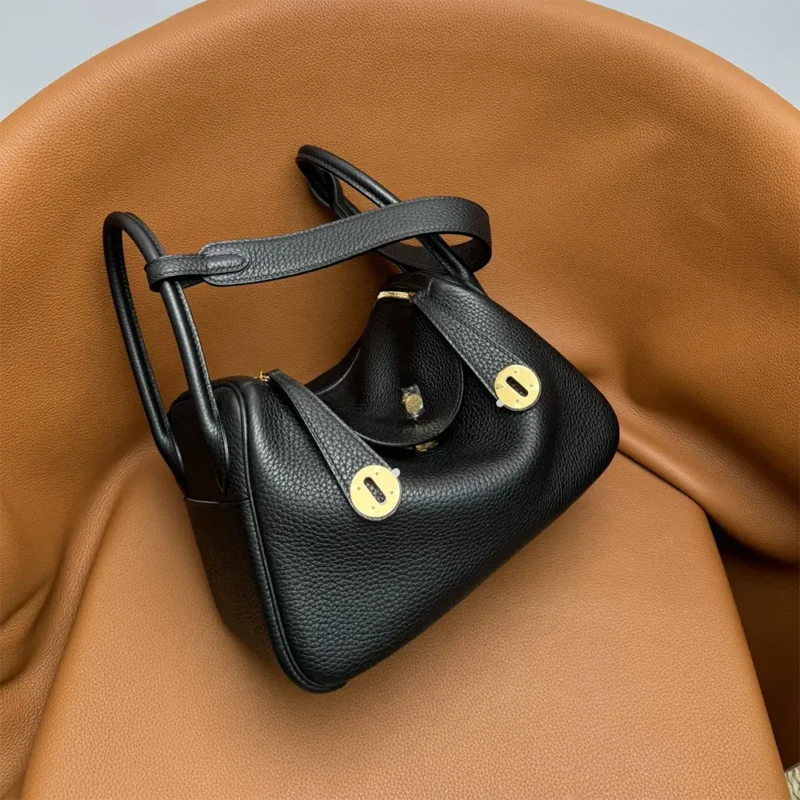 Hermes Women Lindy 26 in Clemence Leather-Black/Gold