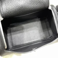 Hermes Women Lindy Mini 19 in Clemence Leather-Black