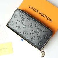 Louis Vuitton LV Unisex Zippy Wallet Monogram-embossed Lambskin-Black