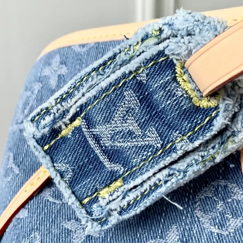 Louis Vuitton LV Women Neverfull MM Monogram Denim M13192