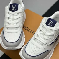 Louis Vuitton Unisex LV Classic Sneaker-Navy 1AHSV3