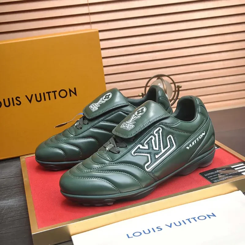 Louis Vuitton Unisex LV Footprint Soccer Sneaker-Drak Green 1AHDPP