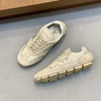 Louis Vuitton Unisex LV Rally Sneaker-Beige 1AHU02