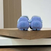 Louis Vuitton Unisex LV Rally Sneaker-Blue 1AHU22