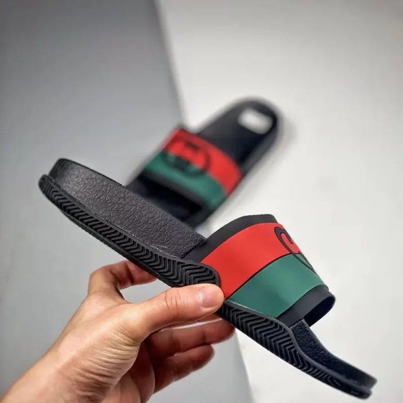 Gucci Unisex Interlocking-G Web-Stripe Sandal-Black