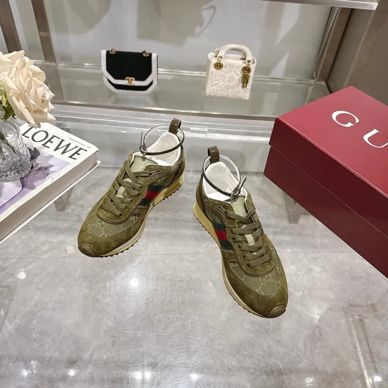 Gucci Unisex Re-Motion Sneaker-Dark Green 832918AAEZM