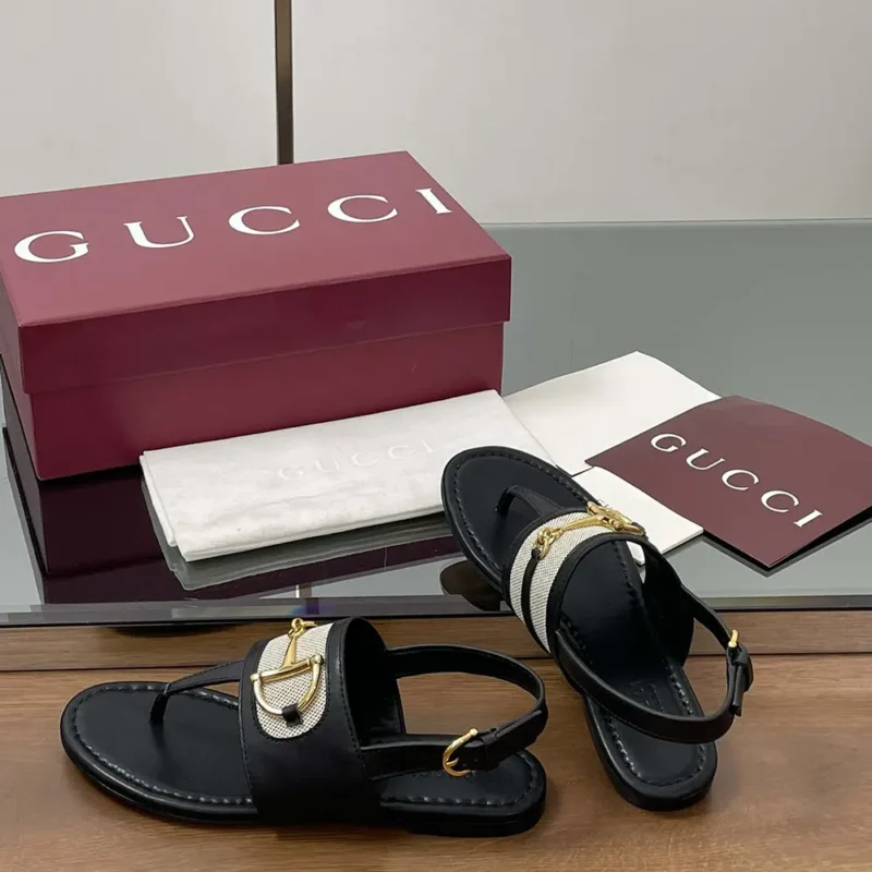Gucci Women Thong Sandal with Horsebit-Black 834431AAEZJ