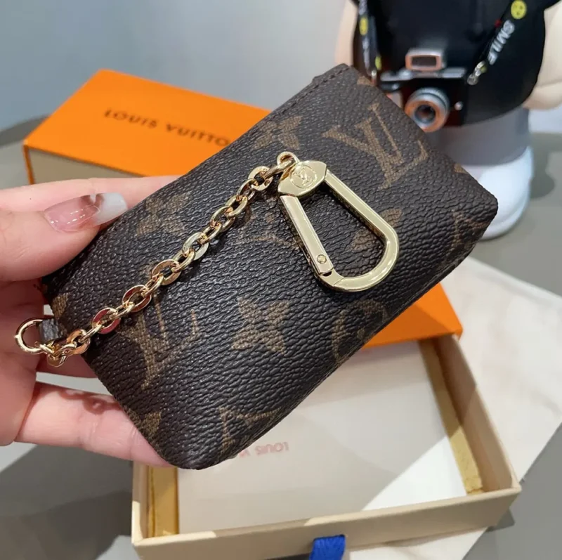 Louis Vuitton LV Unisex Key Pouch Monogram M62650